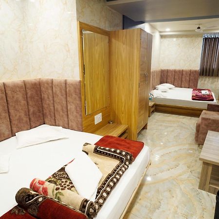 Hotel New Sundaram 150 Mtrs From Dargah Ατζμέρ Εξωτερικό φωτογραφία