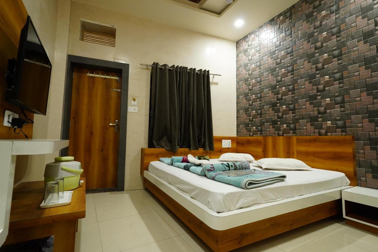 Hotel New Sundaram 150 Mtrs From Dargah Ατζμέρ Εξωτερικό φωτογραφία