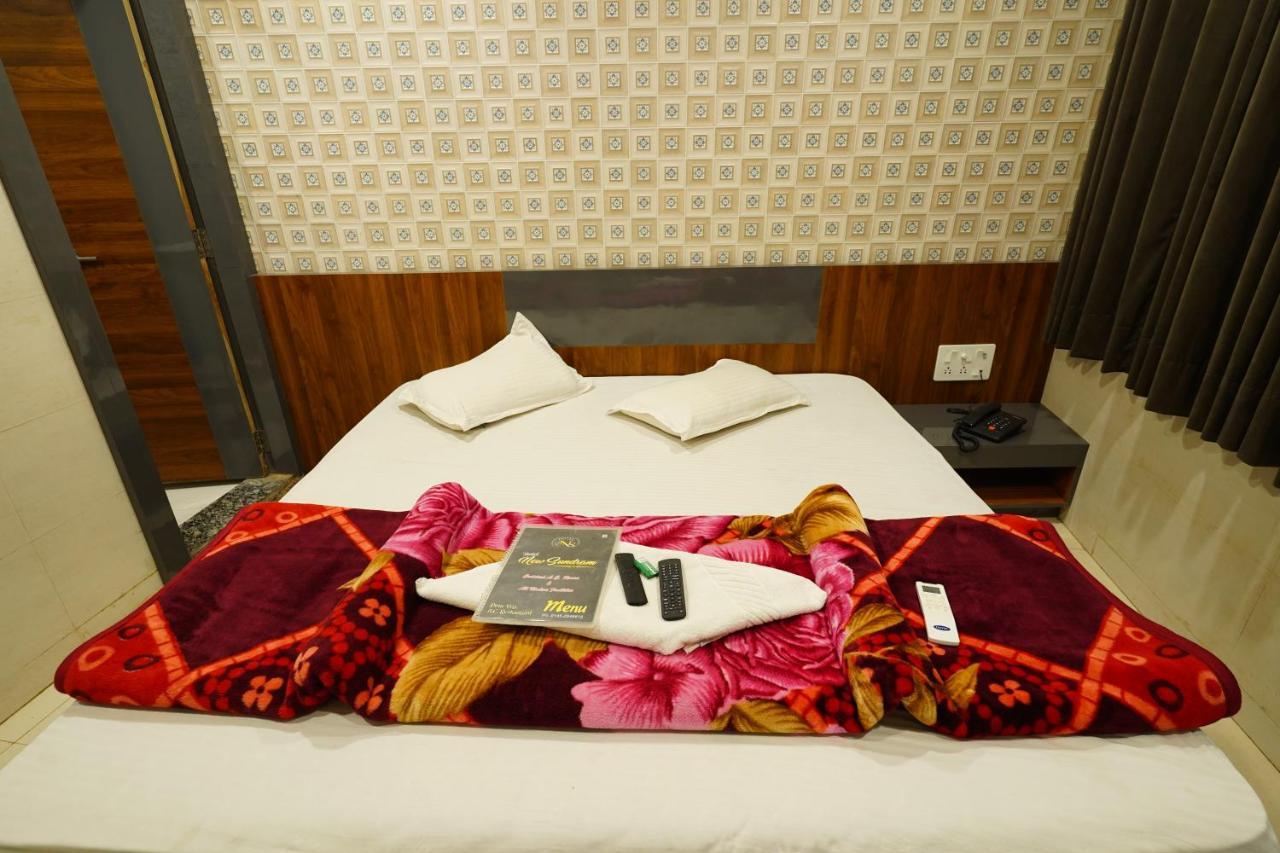 Hotel New Sundaram 150 Mtrs From Dargah Ατζμέρ Εξωτερικό φωτογραφία
