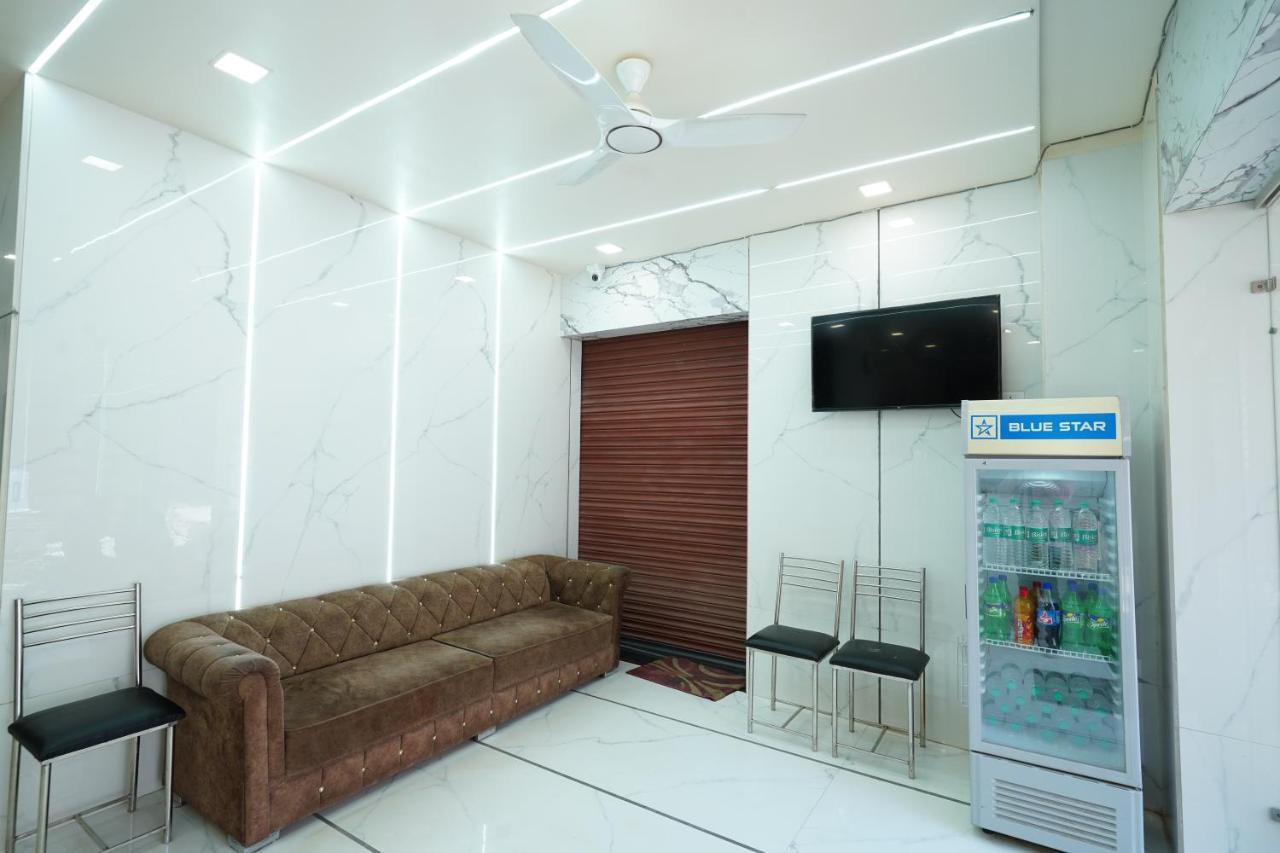 Hotel New Sundaram 150 Mtrs From Dargah Ατζμέρ Εξωτερικό φωτογραφία