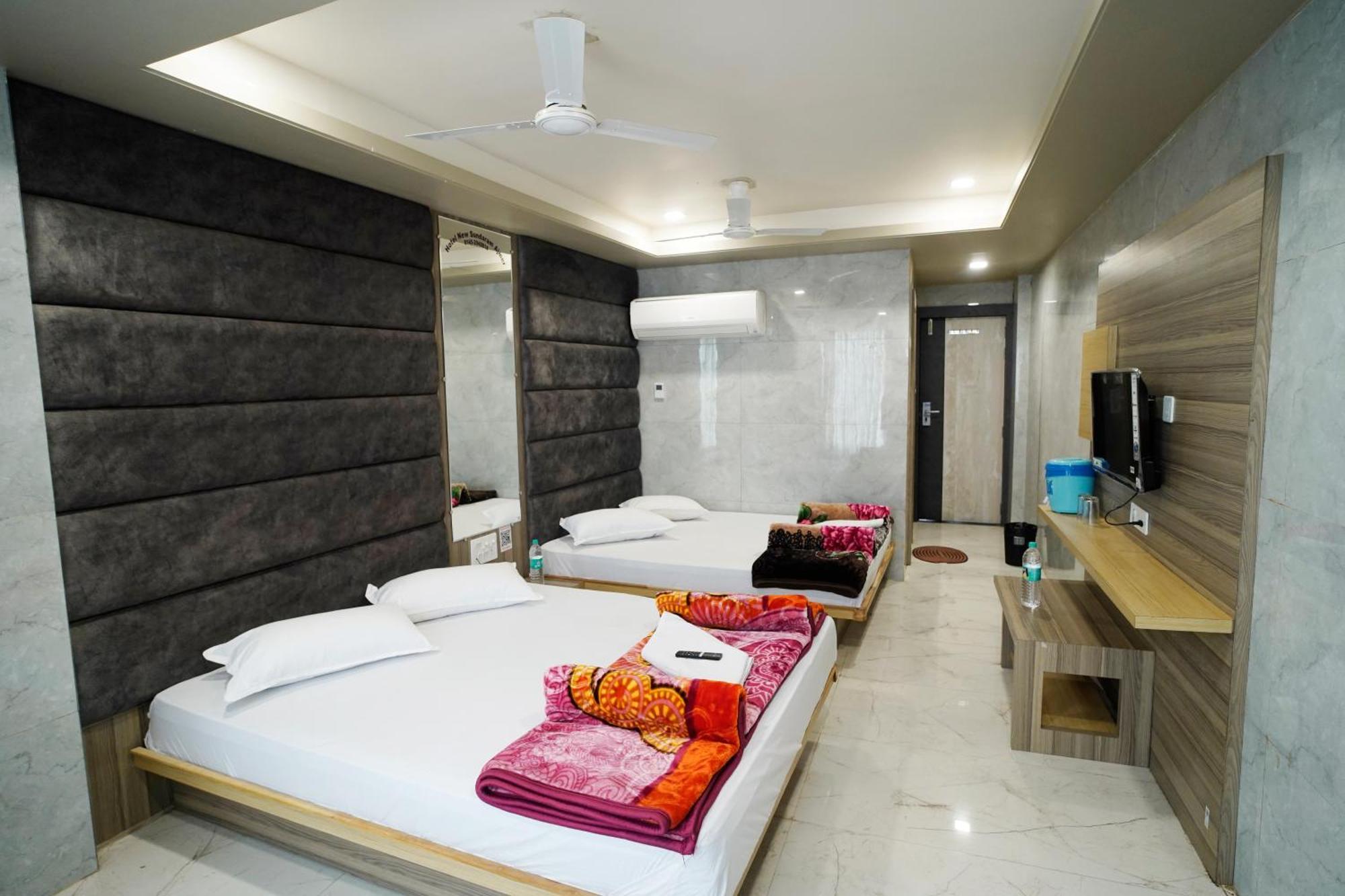 Hotel New Sundaram 150 Mtrs From Dargah Ατζμέρ Εξωτερικό φωτογραφία