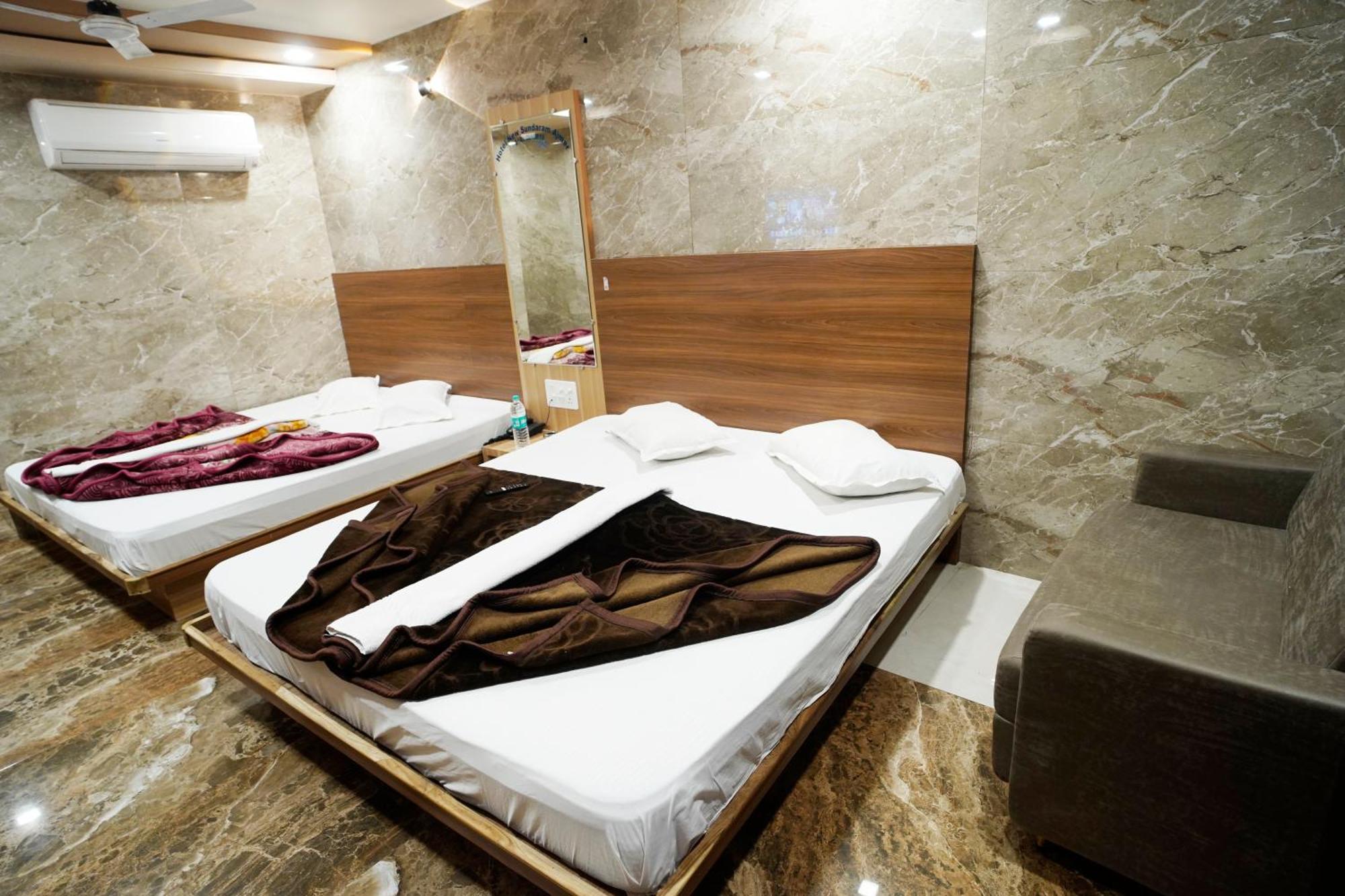 Hotel New Sundaram 150 Mtrs From Dargah Ατζμέρ Εξωτερικό φωτογραφία