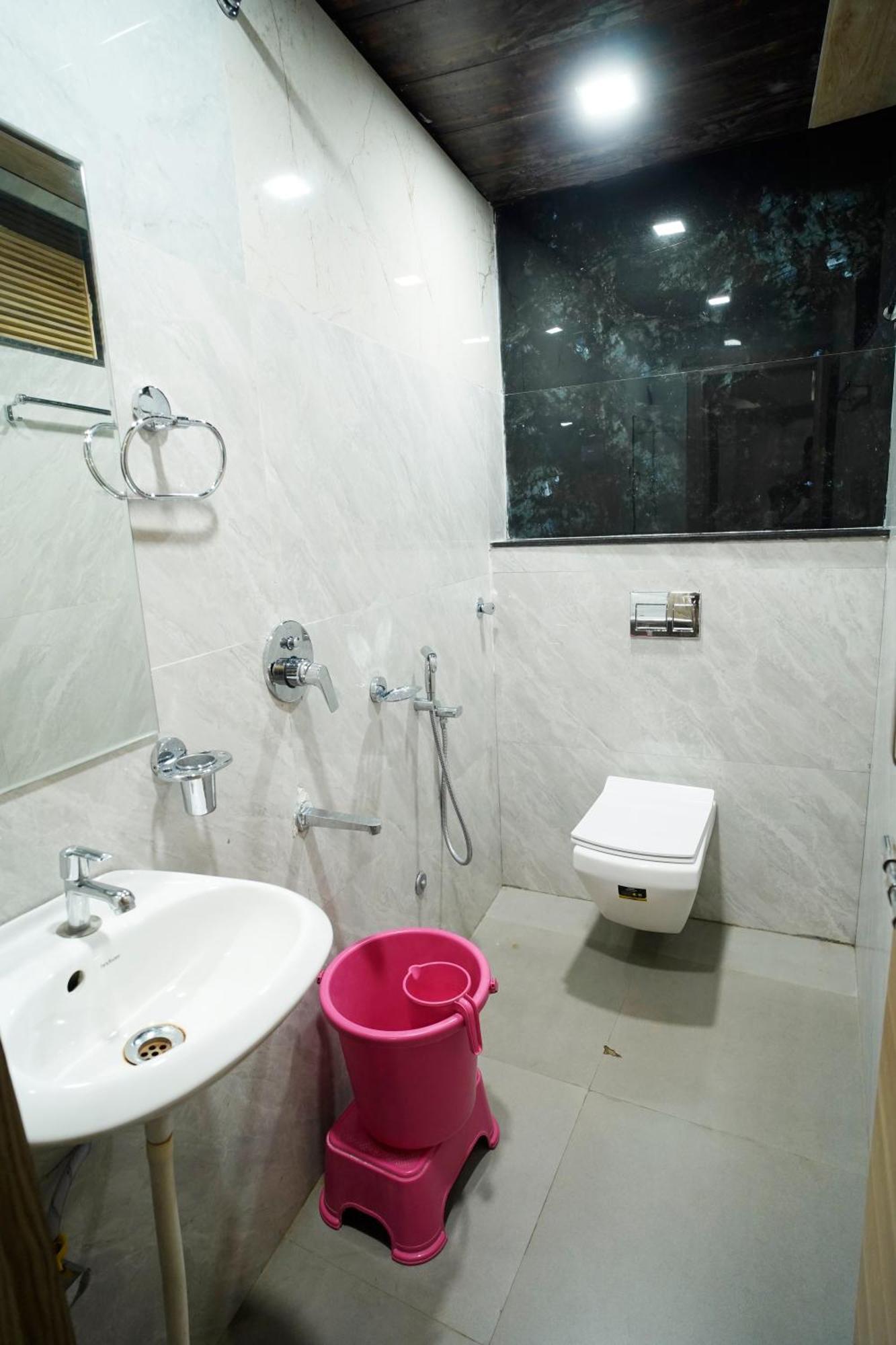 Hotel New Sundaram 150 Mtrs From Dargah Ατζμέρ Εξωτερικό φωτογραφία