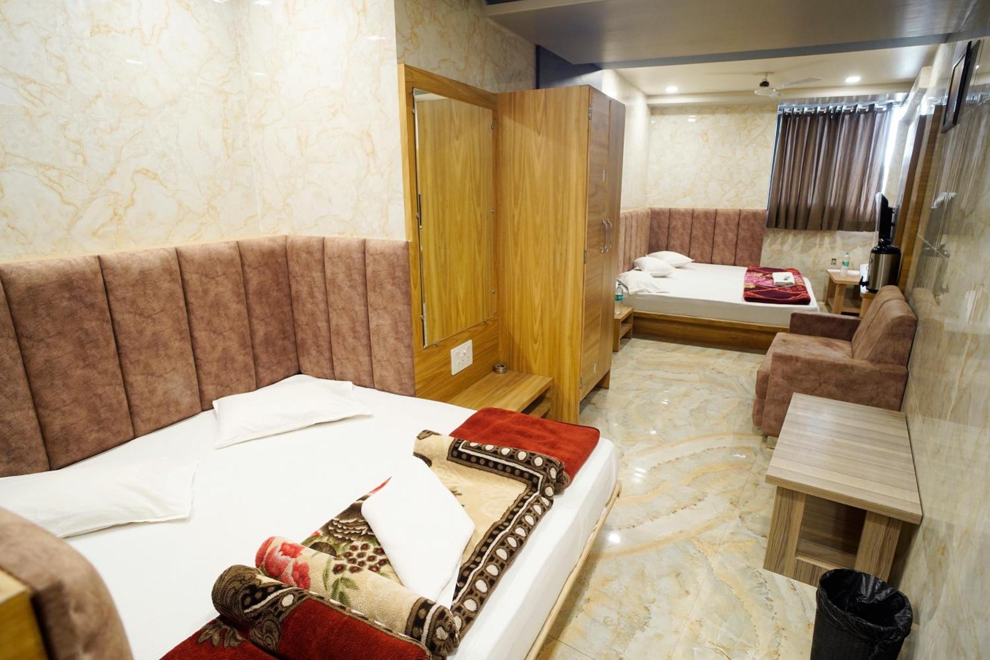 Hotel New Sundaram 150 Mtrs From Dargah Ατζμέρ Εξωτερικό φωτογραφία